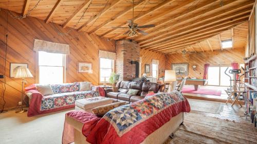 Фотография гостевого дома Big Family Lodge near ARK Sleeps 16