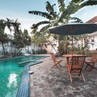 Фотографии гостиницы
OYO 332 Residence G17 Kemang