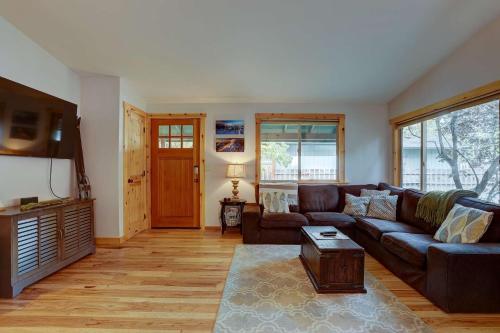 Фотография гостевого дома Old Mill Base Camp