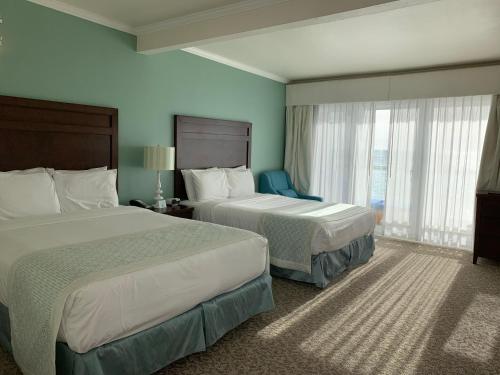 Фотография гостиницы Capri Laguna on the Beach - A Boutique Hotel