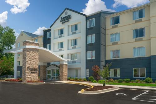 Фотография гостиницы Fairfield Inn & Suites Memphis I-240 & Perkins