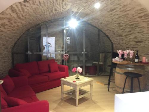 Фотография гостевого дома Chambre de charme avec plein d authenticité du 13 ème siècle. 40m²