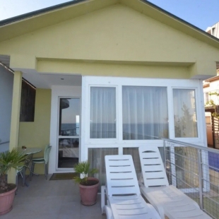 Фотография Коттеджа Частный дом Трехэтажный Четырехкомнатный на улице Дражинского 27