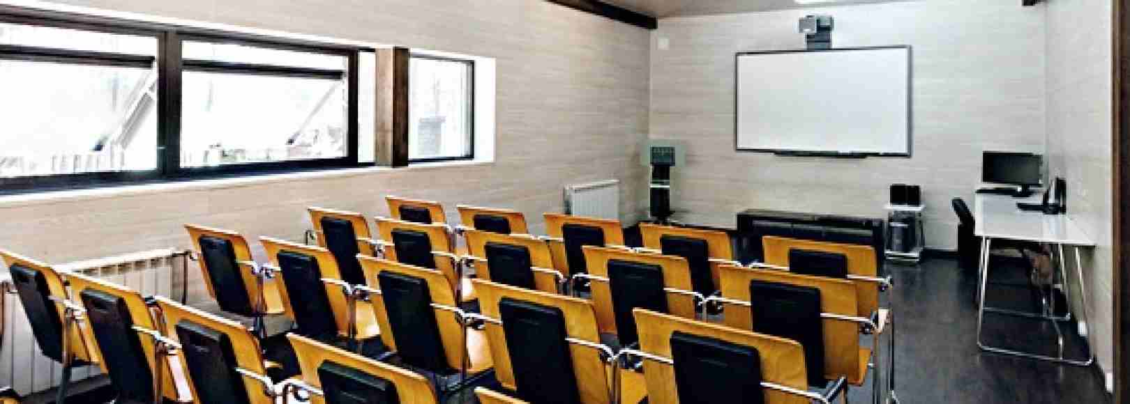 Фотография конференц-зала Алтика