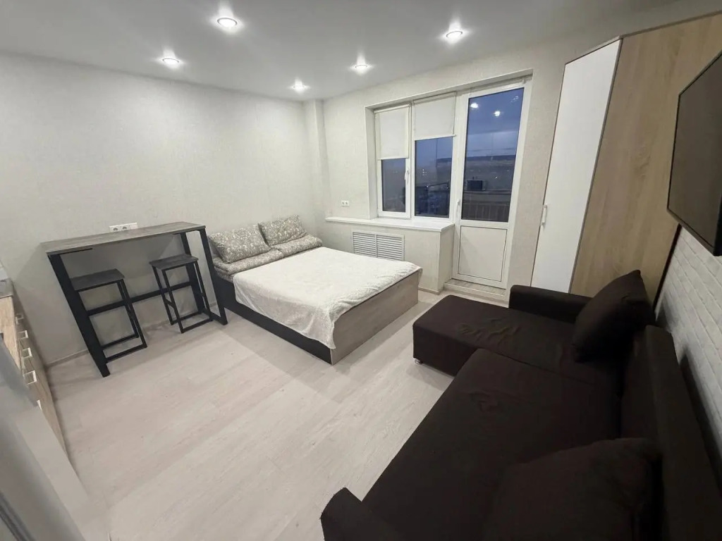 Фотография квартиры Квартира Посуточная Квартира Студия Бесконтактное заселение 24/7