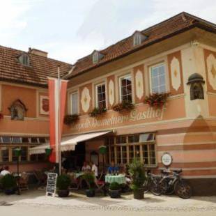 Фотографии гостиницы
Gasthof Hametner mit Innviertlerhof mit direktem Zugang zur Therme Mediterrana durch unseren Garten!