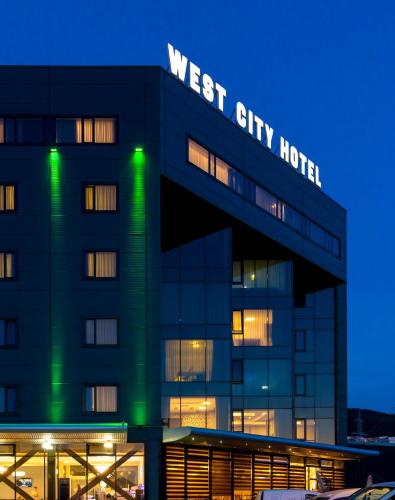 Фотография гостиницы West City Hotel