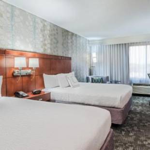 Фотографии гостиницы
Courtyard by Marriott Gulfport Beachfront