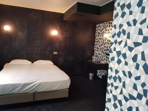 Фотография гостиницы Brit Hotel Aux Sacres Reims Centre