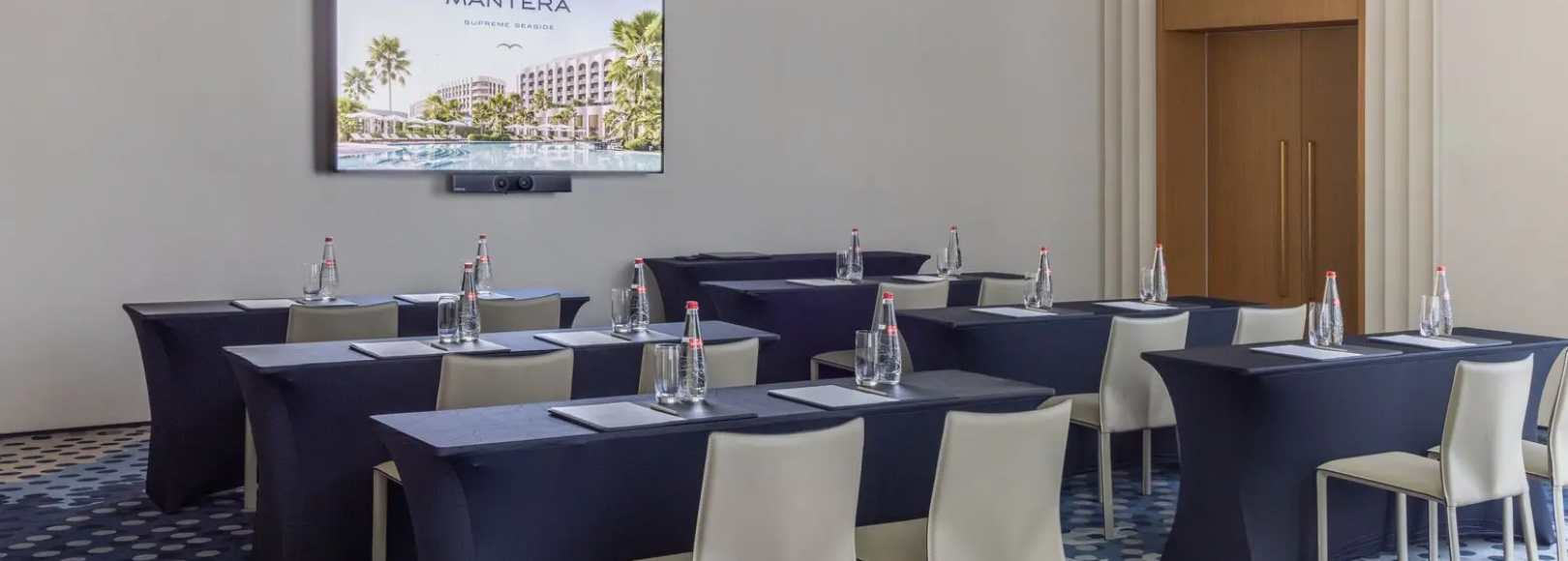 Фотография комнаты для переговоров Amarant Room