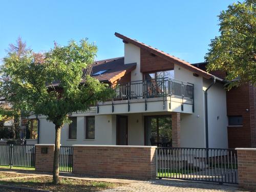 Фотография апарт отеля Hídfő Apartman-Nyugalom Szigetei