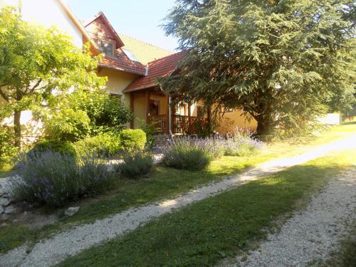 Фотография гостевого дома Katica Vendégház