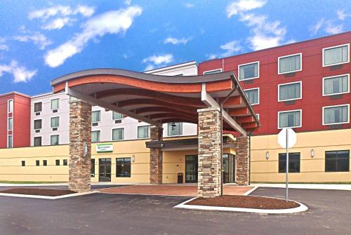 Фотография гостиницы Wyndham Garden State College