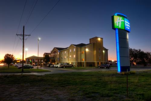 Фотография гостиницы Holiday Inn Express - Canyon, an IHG Hotel