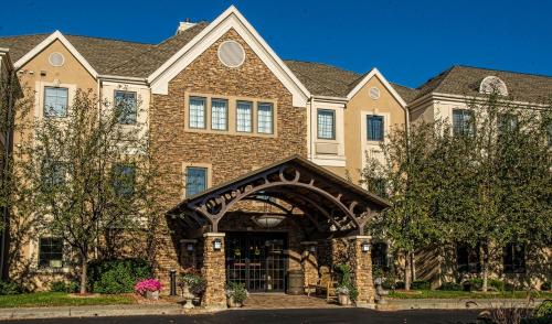 Фотография гостиницы Staybridge Suites Eagan - Mall of America Area, an IHG Hotel