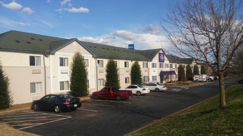 Фотография гостиницы InTown Suites Extended Stay Clarksville