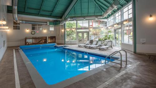 Фотография гостиницы Gibsons Garden Hotel