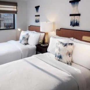 Фотография гостиницы Redford Hotel