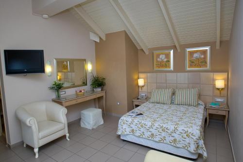 Фотография гостиницы Ionian Plaza Hotel