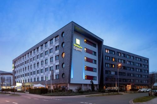 Фотография гостиницы Holiday Inn Express Bremen Airport, an IHG Hotel