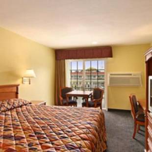 Фотографии гостиницы
Quality Inn & Suites