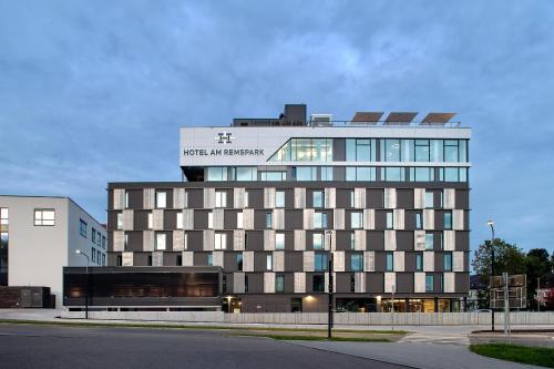Фотография гостиницы Hotel am Remspark