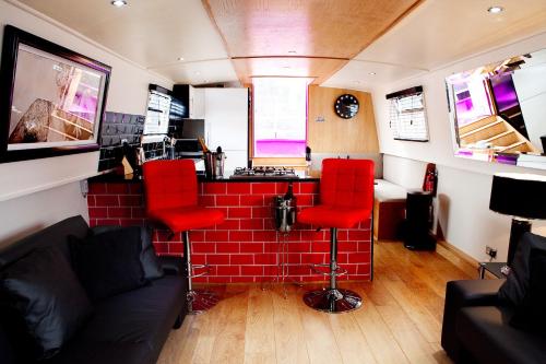 Фотография мини отеля The Joker Boat