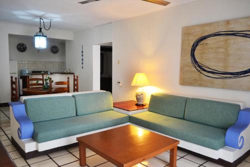 Фотография гостиницы Puerto de Luna Pet Friendly and Family Suites