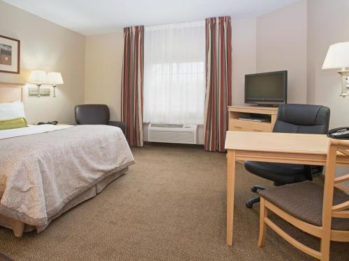 Фотография гостиницы Candlewood Suites - Peoria at Grand Prairie, an IHG Hotel