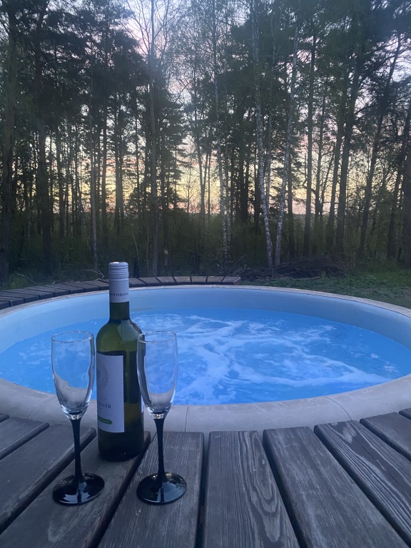 Фотография Коттеджа Частный Дом 250м2 с Баней Джакузи у Леса и Озера