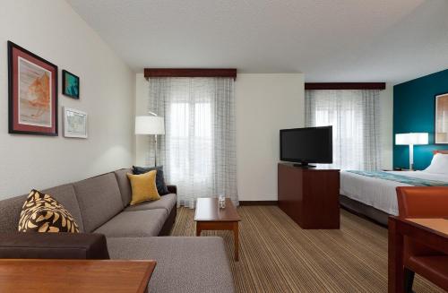 Фотография гостиницы Residence Inn by Marriott Chicago Naperville/Warrenville