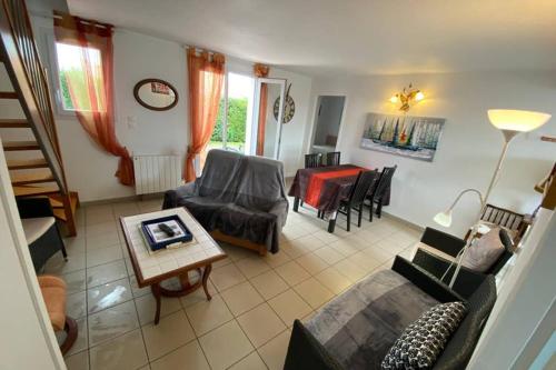 Фотография гостевого дома Le Village des Amareyeurs - Ile d'Oléron - Maison classé 3 étoiles avec piscine