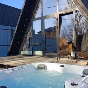 Фотография Коттеджа Шале с джакузи Alеnа_Аframе