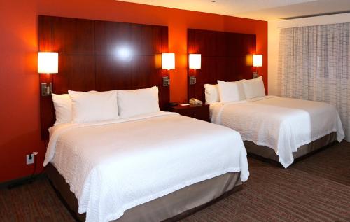 Фотография гостиницы SenS Suites Livermore; SureStay Collection by Best Western