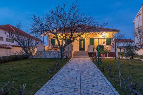 Фотография гостевого дома Holiday house with a parking space Vrsi - Mulo, Zadar - 16527