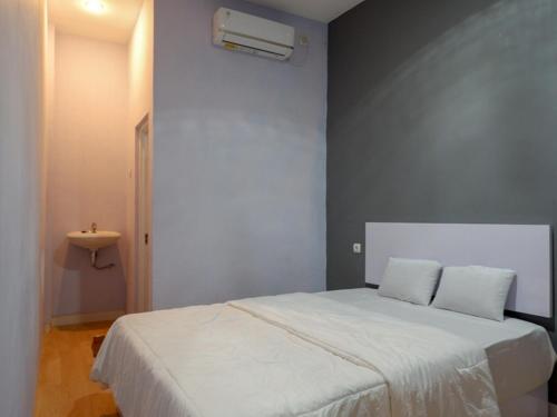 Фотография гостиницы Jatiwinangun Homestay RedPartner