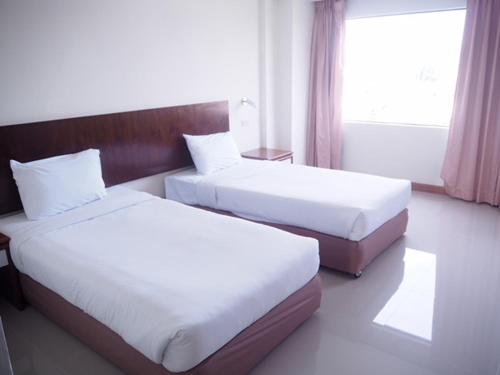 Фотография гостиницы Sinkiat Thani Hotel