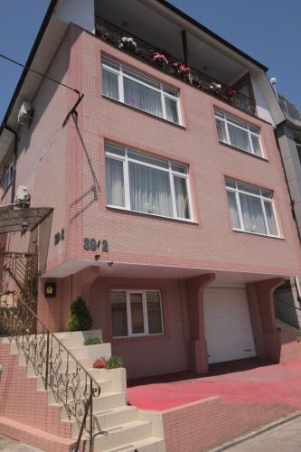 Фотография Жилье посуточно Малое средство размещения Золотая Миля