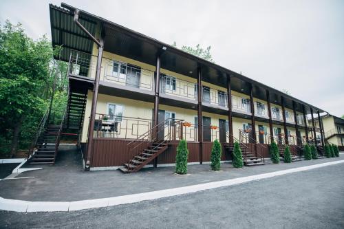 Фотографии базы отдыха 
            Юрист