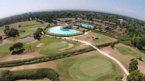 Фотография гостиницы Cosmopolitan Golf & Beach Resort