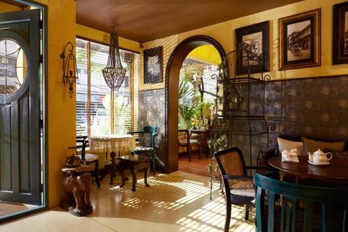 Фотография гостиницы Old Capital Bike Inn - SHA Certified