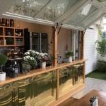 Фотография гостиницы Oscars Hotel and Cafe Bar