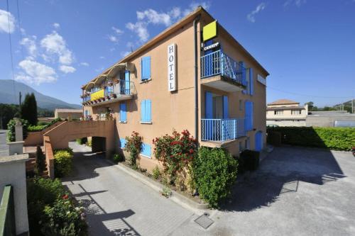 Фотография гостиницы Hotel Saint-Michel