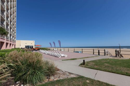 Фотография гостиницы Wyndham Virginia Beach Oceanfront