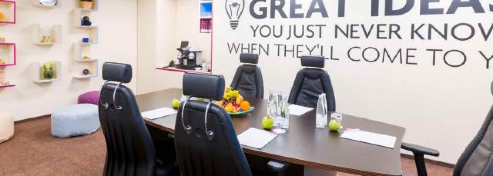 Фотография комнаты для переговоров Выборг