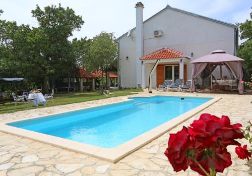 Фотография гостевого дома Holiday Home Krka Waterfalls