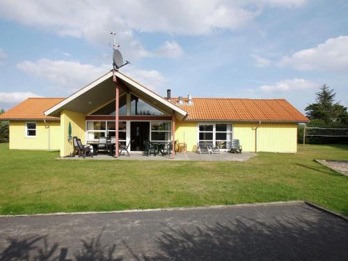 Фотография гостевого дома Four-Bedroom Holiday home in Hadsund 26