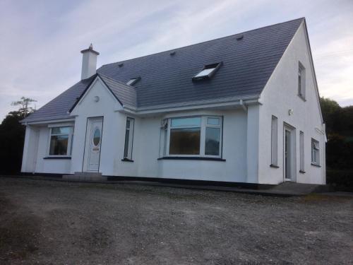 Фотография гостевого дома Beach View Heights Dugort Achill Eircode F28E8D9