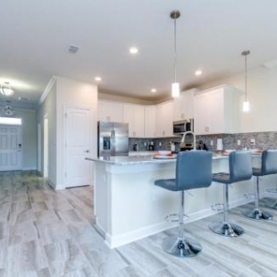 Фотография гостевого дома Brand New Crystal Luxury Home