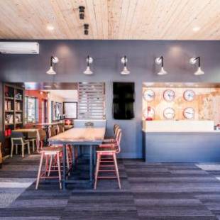 Фотографии мотеля
Mountain Modern Motel